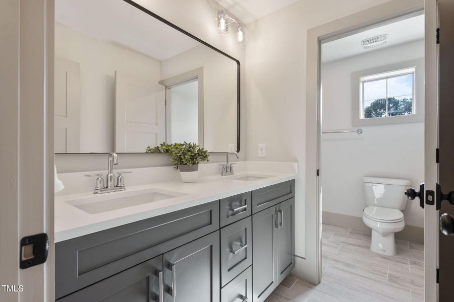 2nd fl double vanity