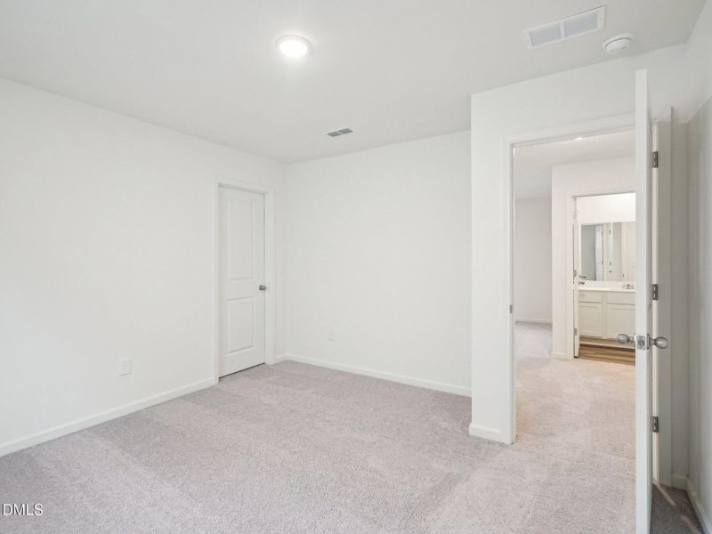 28-web-or-mls-Solace Wy 212-2805-028