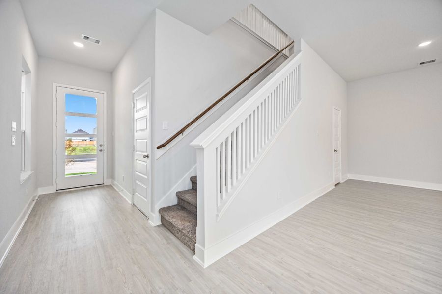 13215 Moncloa - DaVinci - Entry 13215 Moncloa - DaVinci - Entry