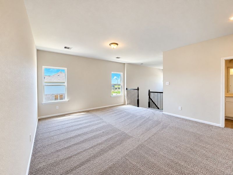 Spacious, unfurnished interior of a new home in Trails at Woodhaven Lakes, La Marque (Image 12). Spacious, unfurnished interior of a new home in Trails at Woodhaven Lakes, La Marque (Image 12).