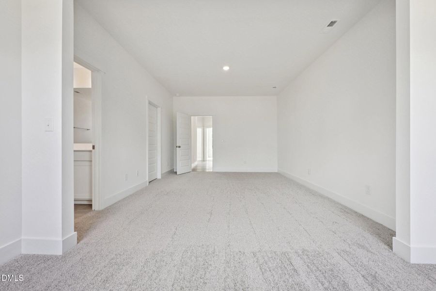 39-web-or-mls-Dunzo Dr-S1203-039