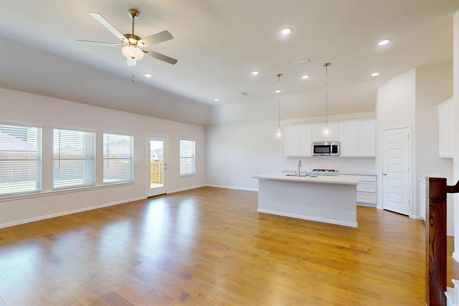 Spacious, unfurnished interior of a new home in Sagebrook, Argyle (Image 16). Spacious, unfurnished interior of a new home in Sagebrook, Argyle (Image 16).
