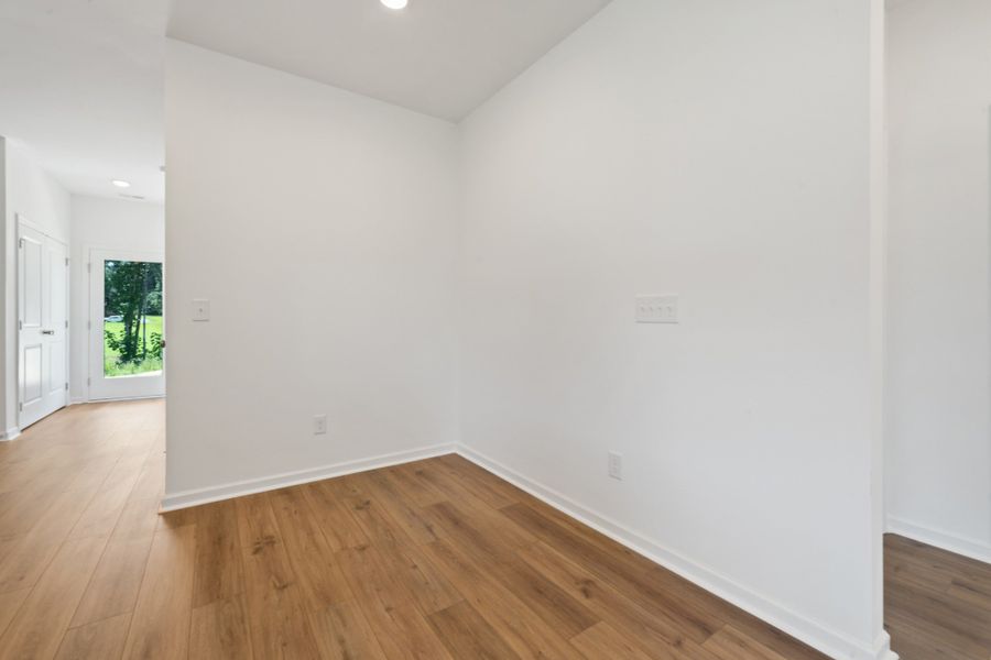 Spacious, unfurnished interior of a new home in Jackson Hills, Clarksville (Image 19).