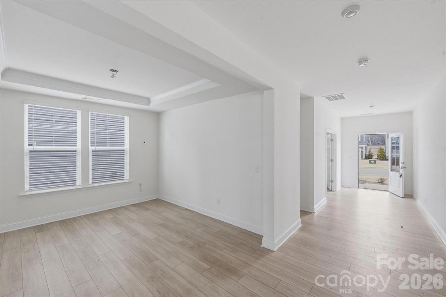 Spacious, unfurnished interior of a new home in Lakeside Glen, York (Image 36).