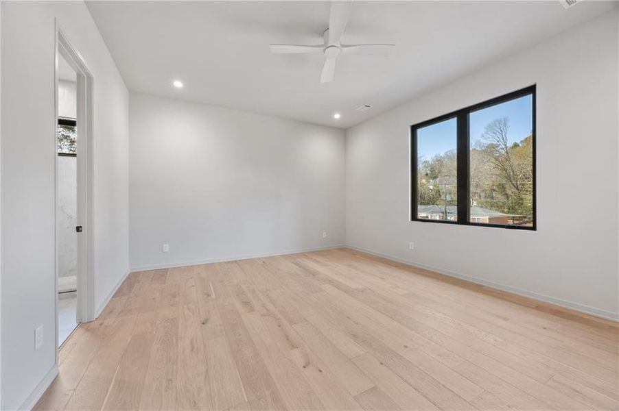 Spacious, unfurnished interior of a new home in , Sandy Springs (Image 51). Spacious, unfurnished interior of a new home in , Sandy Springs (Image 51).