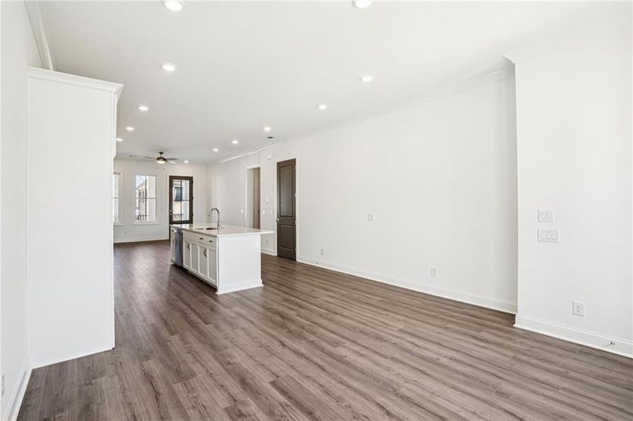 Spacious, unfurnished interior of a new home in , Peachtree Corners (Image 17).