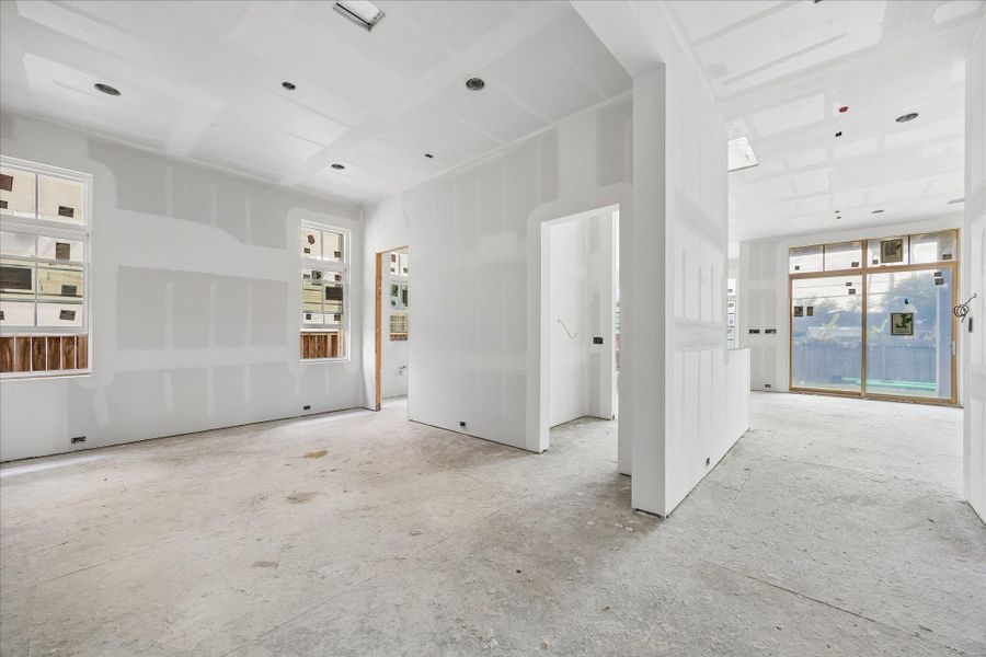 Image 10 of a home in .