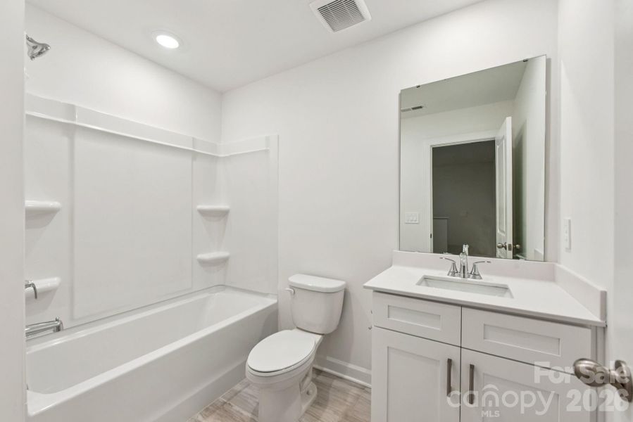 Photo is not of the actual home, but is an inspirational photo of builder’s model home and may depict options, furnishings, and/or decorator features that are not included Photo is not of the actual home, but is an inspirational photo of builder’s model home and may depict options, furnishings, and/or decorator features that are not included