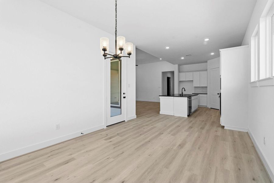 Spacious, unfurnished interior of a new home in Hunters Crossing, Sealy (Image 25).