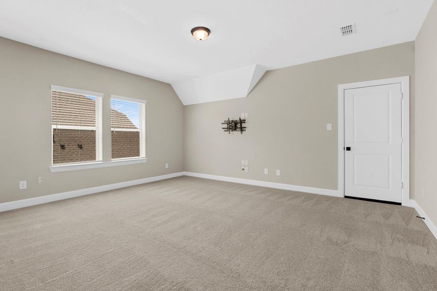 Bonus living area for movie nights or play