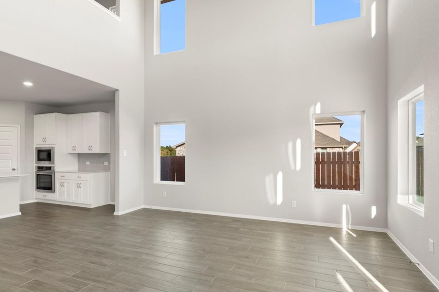 Spacious, unfurnished interior of a new home in Oaks at San Gabriel, Georgetown (Image 23).