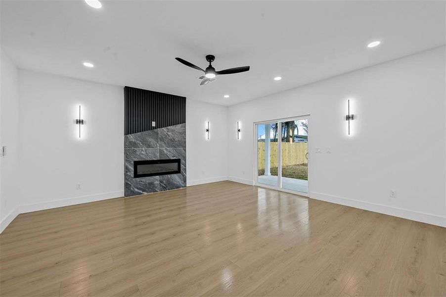 Spacious, unfurnished interior of a new home in , Dallas (Image 25). Spacious, unfurnished interior of a new home in , Dallas (Image 25).