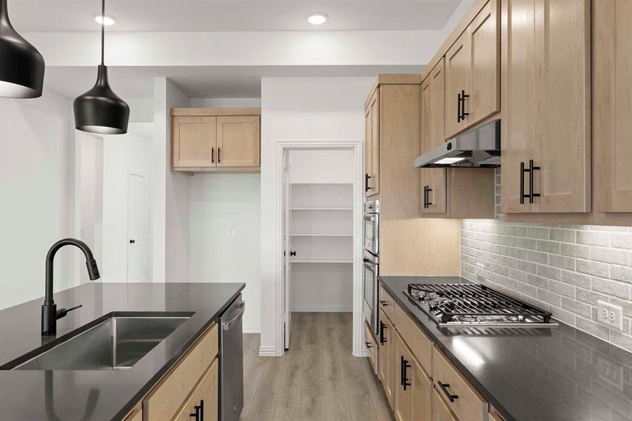 6_07. 2324 Myrtle - Kitchen (3) 6_07. 2324 Myrtle - Kitchen (3)