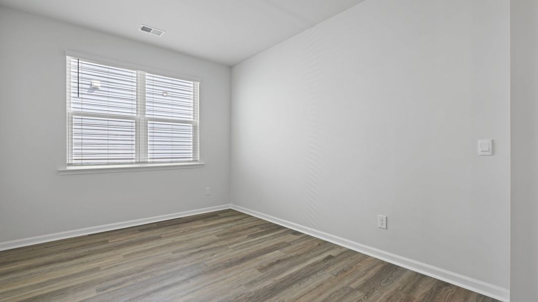 Representative unfurnished interior of a home built from the DARBY-EXP by D.R. Horton in Lakeview at Kitfield, Moncks Corner (Image 16).