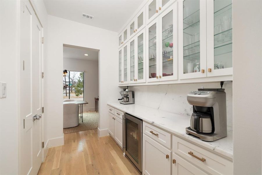 Furnished interior view inside a new home in , Dallas (Image 7).