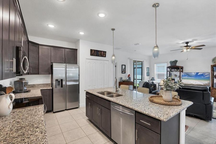 Large Center Island Large Center Island