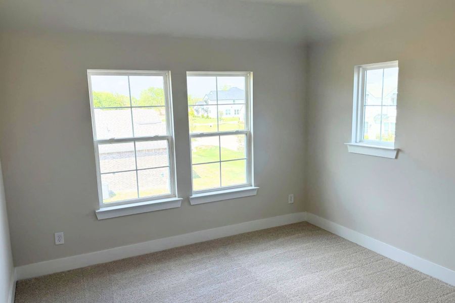 Spacious, unfurnished interior of a new home in Ridge Park Estates, Royse City (Image 12).