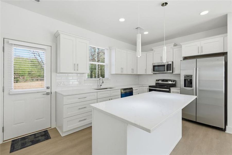 Furnished interior view inside a new home in , Alpharetta (Image 8).