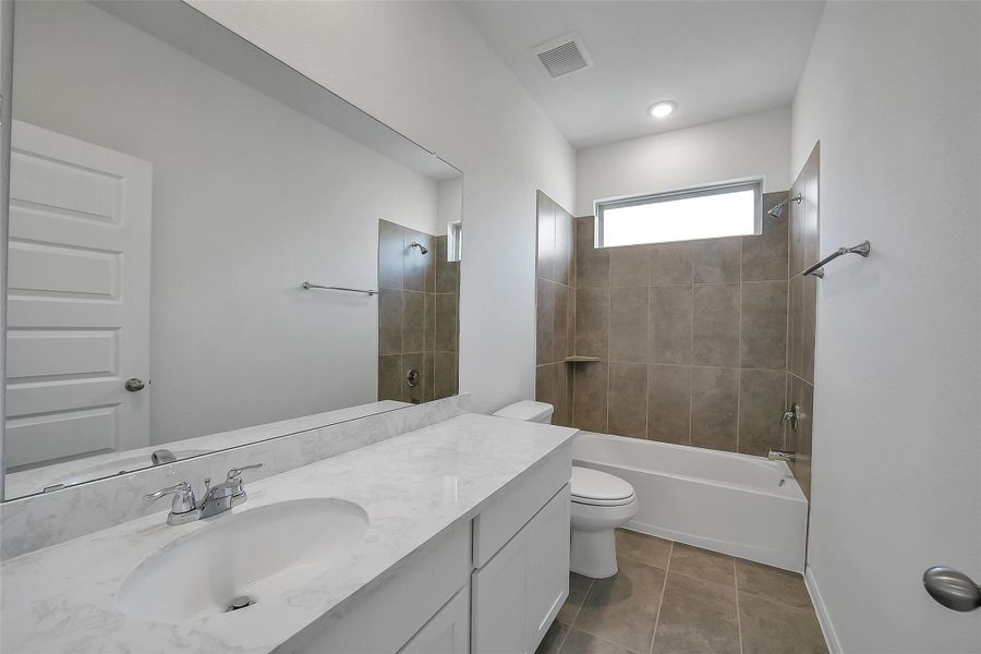 Furnished interior view inside a new home in Stone Creek Ranch, Hockley (Image 12).