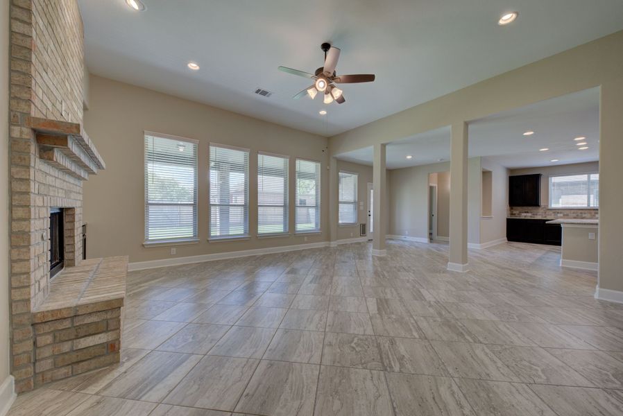 Representative unfurnished interior of a home built from the Parker by Ashton Woods in Megan's Landing, Castroville (Image 19).