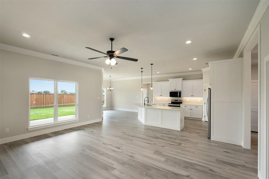 Spacious, unfurnished interior of a new home in , Mabank (Image 30).
