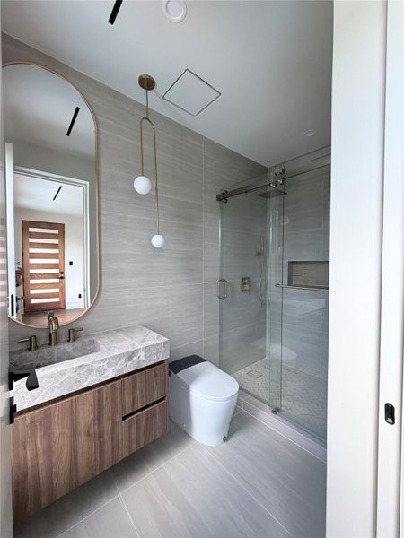 Bathroom 4
