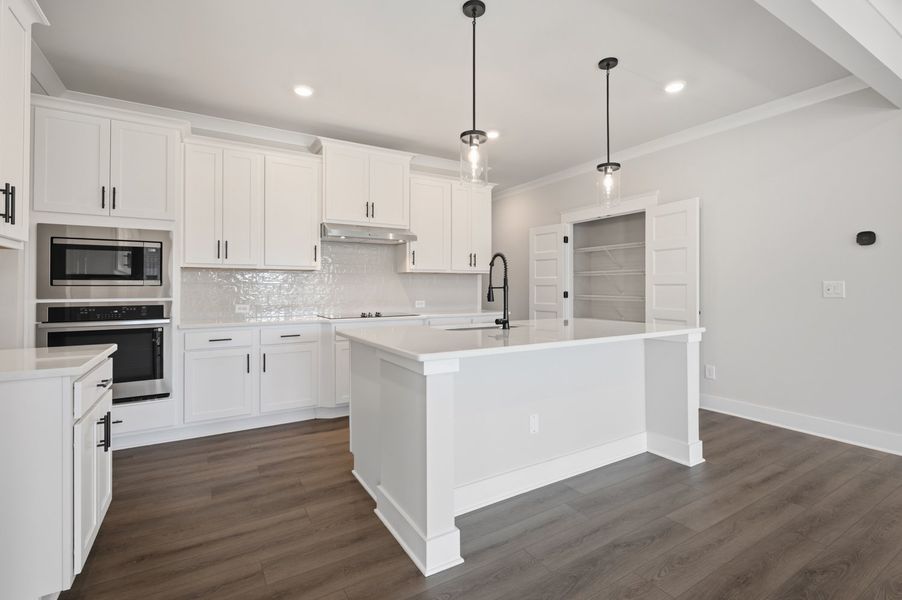 *Photo of example home. Selections & Features may differ from community. *Photo of example home. Selections & Features may differ from community.