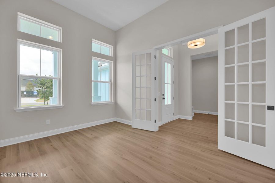 Spacious, unfurnished interior of a new home in Courtney Oaks at SilverLeaf, St. Augustine (Image 28).