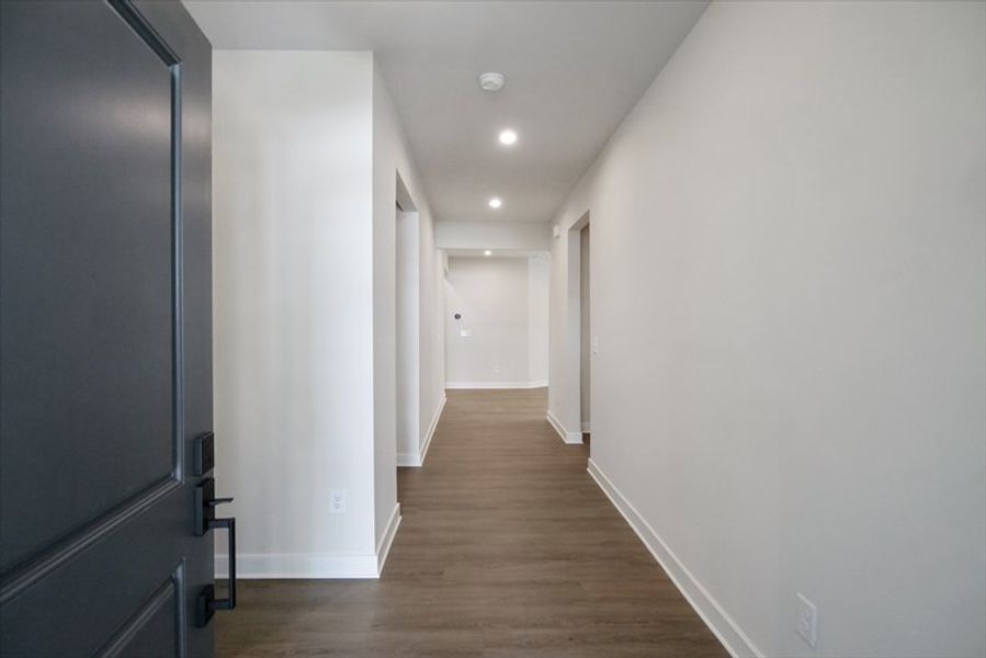 Spacious, unfurnished interior of a new home in Linden Park, Moore (Image 11).