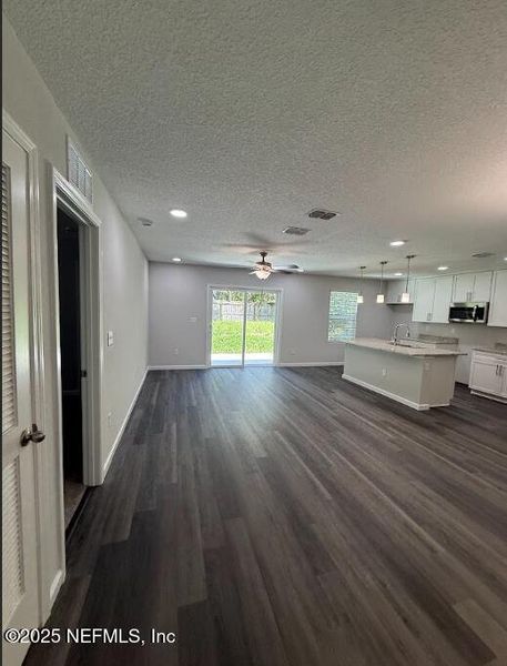 Image 18 of a home in . Image 18 of a home in .