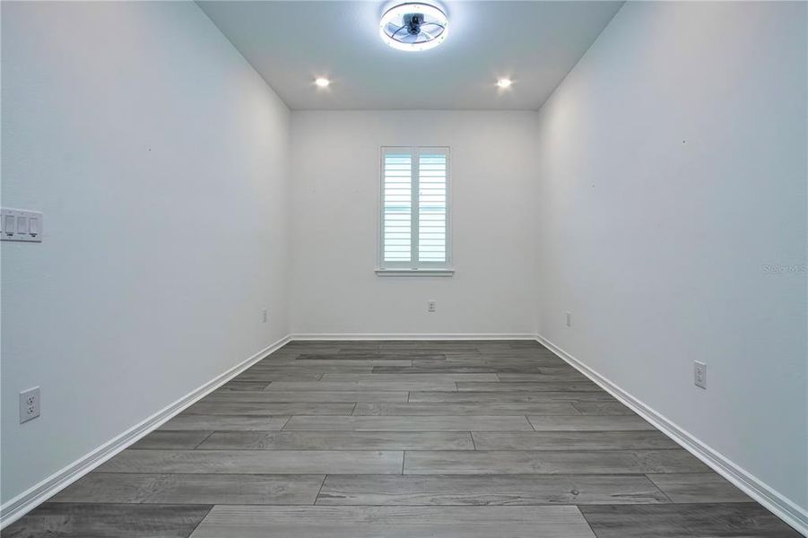 Spacious, unfurnished interior of a new home in , Parrish (Image 24).