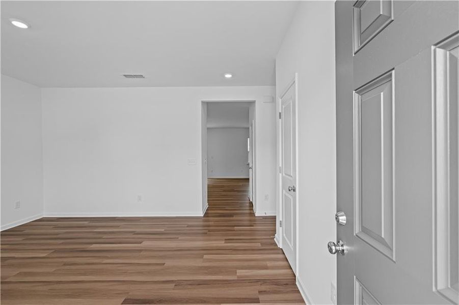 Spacious, unfurnished interior of a new home in Avery Ridge, Gainesville (Image 19).