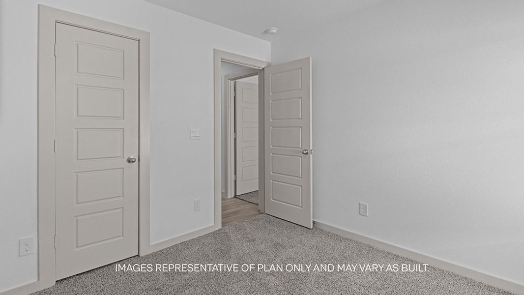 Spacious, unfurnished interior of a new home in Overlook West, Wolfforth (Image 15).