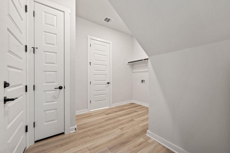 Spacious, unfurnished interior of a new home in Lagos Reserve, Manor (Image 33). Spacious, unfurnished interior of a new home in Lagos Reserve, Manor (Image 33).