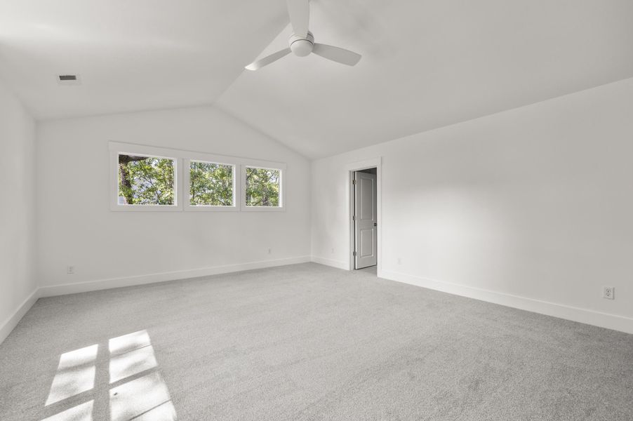 Spacious, unfurnished interior of a new home in , Johns Island (Image 14).