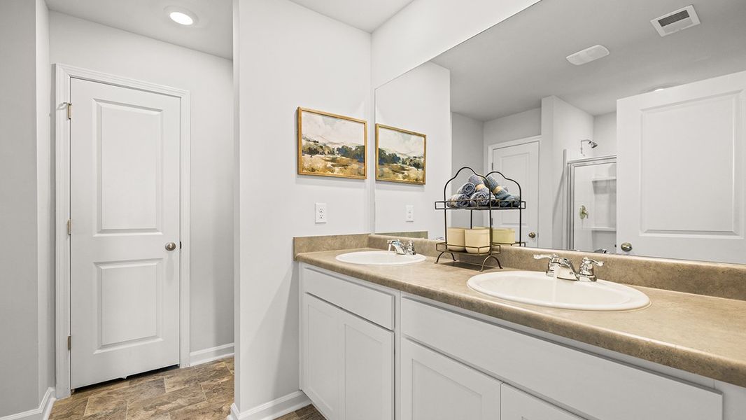 Representative furnished interior of a home built from the Maywood 3 by D.R. Horton in The Parish at Flat Rock Townhomes, Graniteville (Image 15).