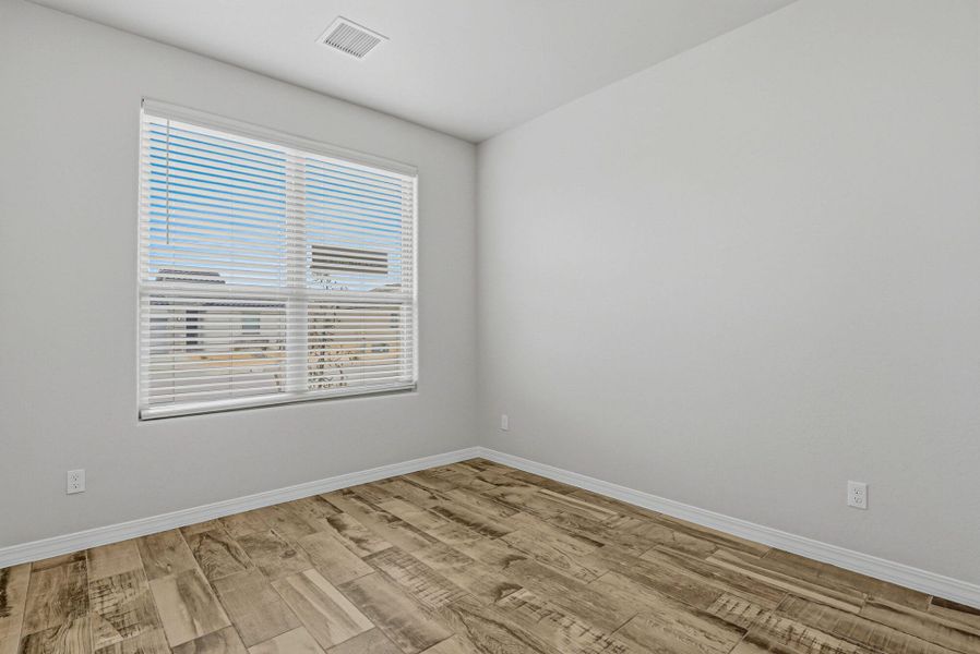 Representative unfurnished interior of a home built from the Arroyo by View Homes in Verdancia, Horizon City (Image 15).