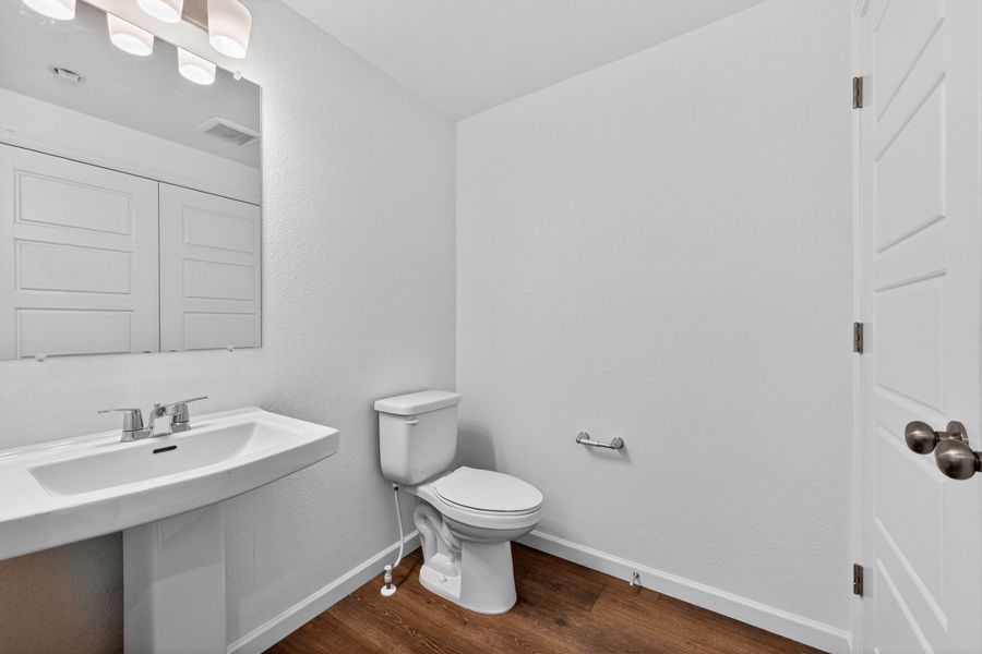 Furnished interior view inside a new home in Parterre, Thornton (Image 9).