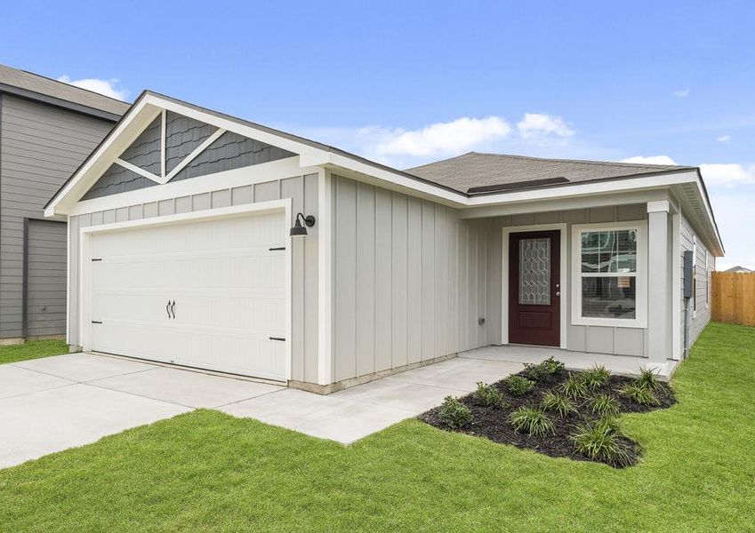 Angled exterior of the Hawthorne, showcasing the 3/4 lite front door.