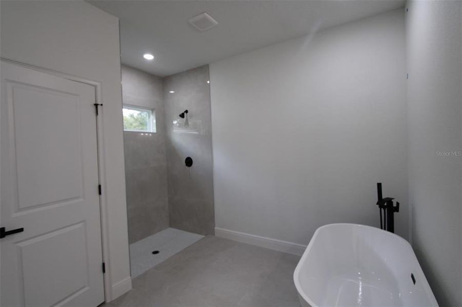 Furnished interior view inside a new home in , Citrus Springs (Image 3).