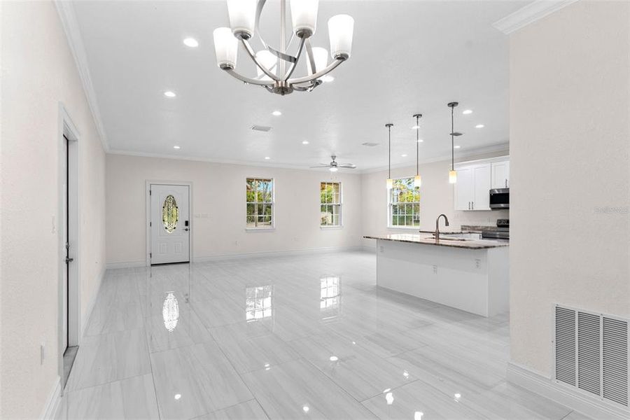 Spacious, unfurnished interior of a new home in , Plant City (Image 34). Spacious, unfurnished interior of a new home in , Plant City (Image 34).