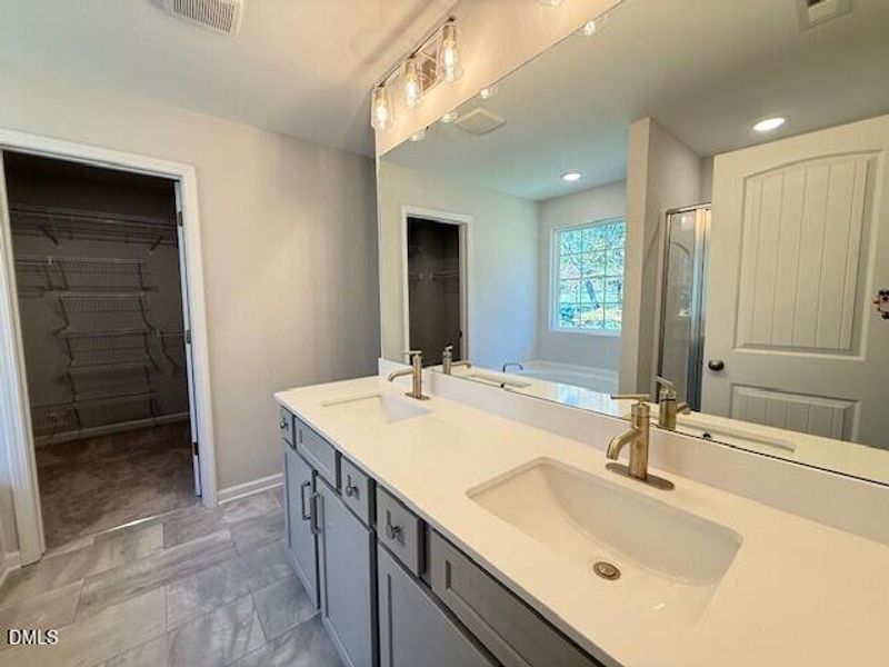 100 VR Primary Vanity 2 100 VR Primary Vanity 2