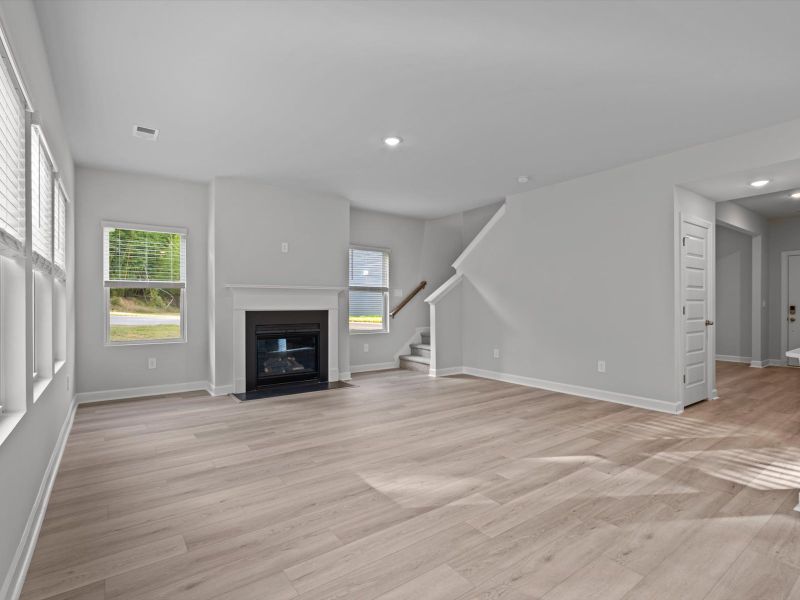 Spacious, unfurnished interior of a new home in Creek Ridge - Signature Collection, Spartanburg (Image 10). Spacious, unfurnished interior of a new home in Creek Ridge - Signature Collection, Spartanburg (Image 10).