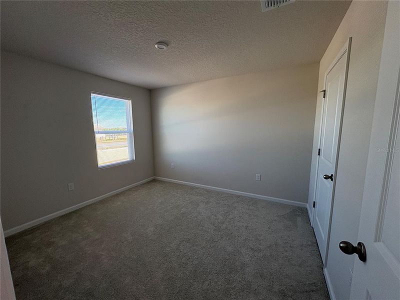 Spacious, unfurnished interior of a new home in , Haines City (Image 25).