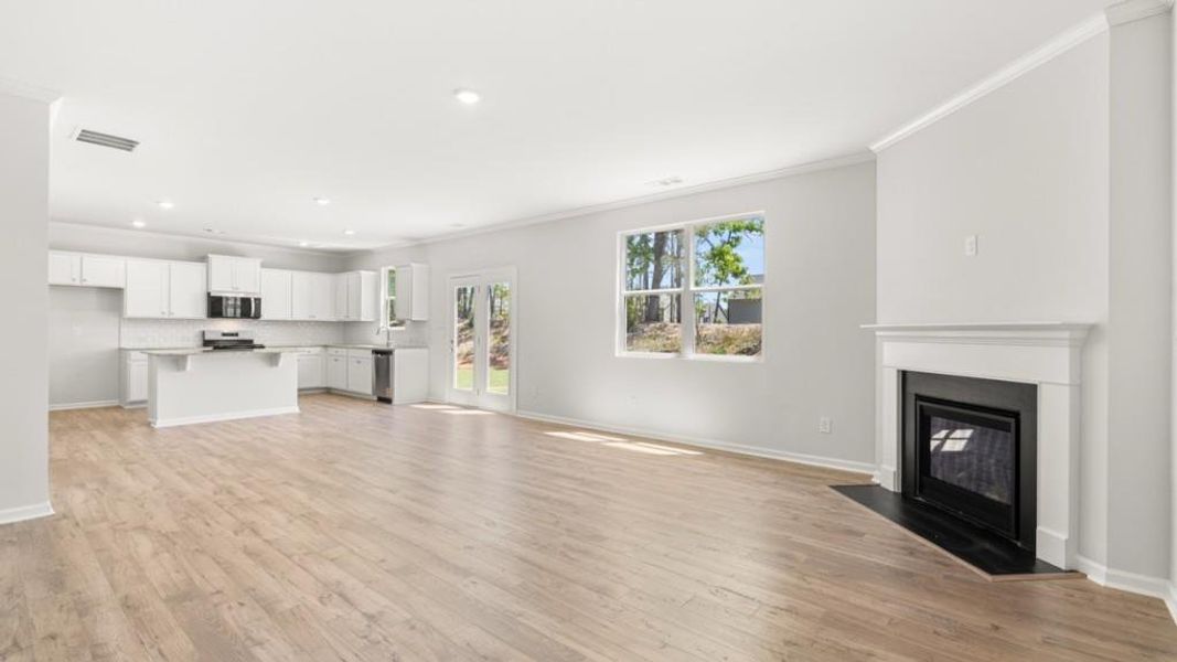 Spacious, unfurnished interior of a new home in Parkside at Carter Grove, Cartersville (Image 30).