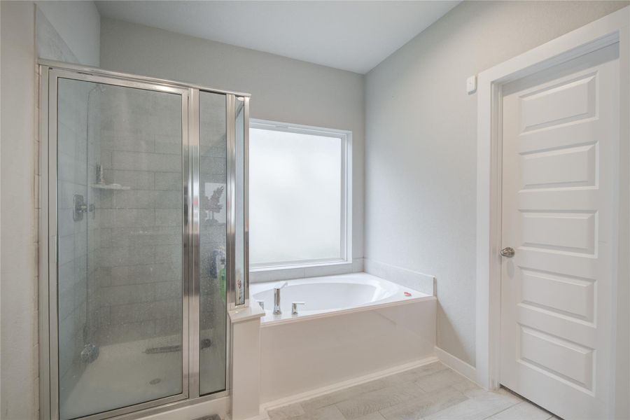 Furnished interior view inside a new home in Breckenridge Park, Rosenberg (Image 15). Furnished interior view inside a new home in Breckenridge Park, Rosenberg (Image 15).