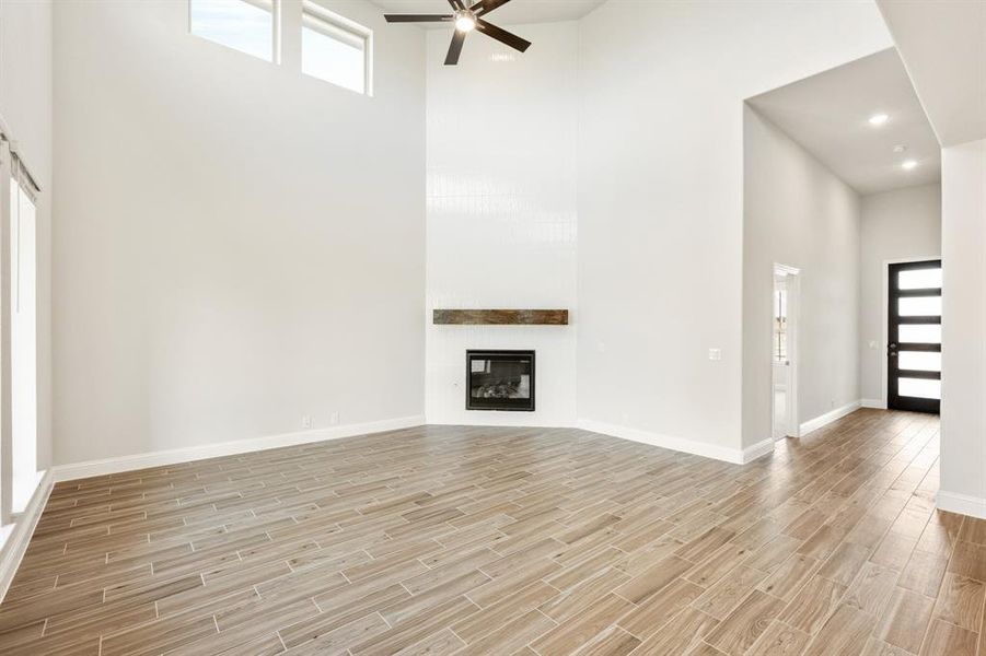 Spacious, unfurnished interior of a new home in Somerset, Mansfield (Image 24).