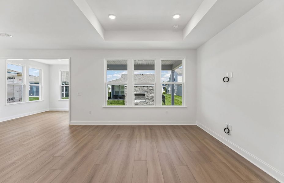 Spacious, unfurnished interior of a new home in Del Webb Southern Harmony, Murfreesboro (Image 42).