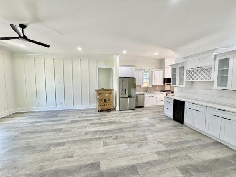 Spacious, unfurnished interior of a new home in , North Charleston (Image 17).