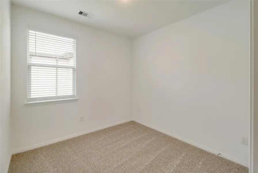 Spacious, unfurnished interior of a new home in Talavera, Kyle (Image 11).